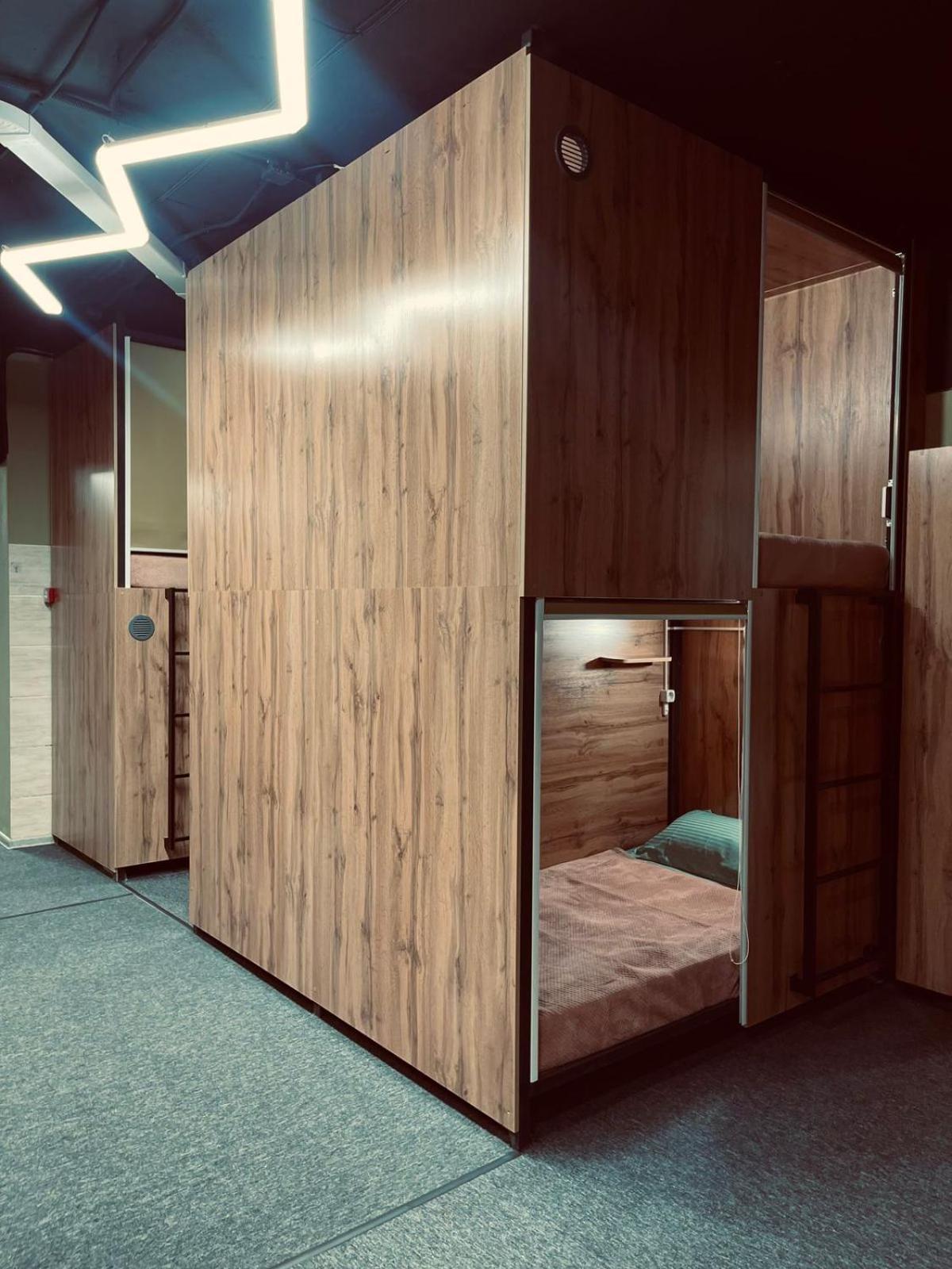 Hostel Kochevnik Capsule Hotel 알마티 외부 사진