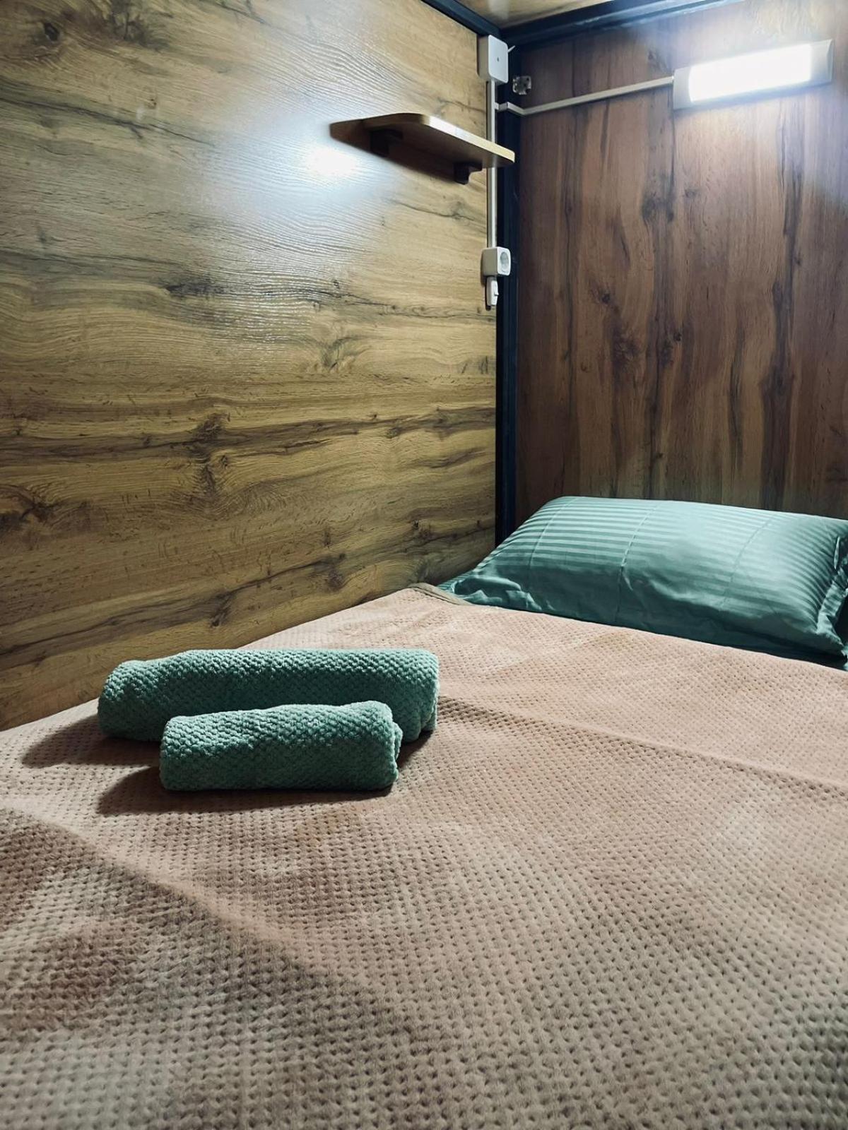 Hostel Kochevnik Capsule Hotel 알마티 외부 사진