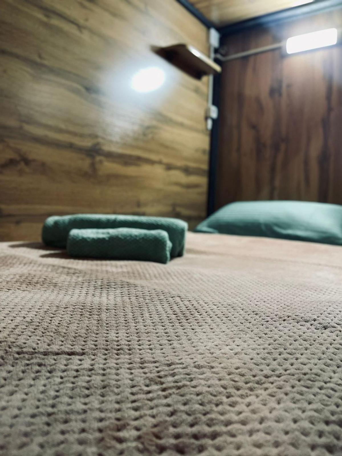 Hostel Kochevnik Capsule Hotel 알마티 외부 사진