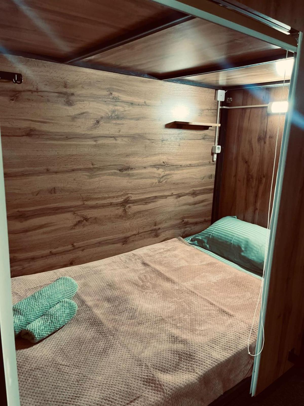 Hostel Kochevnik Capsule Hotel 알마티 외부 사진